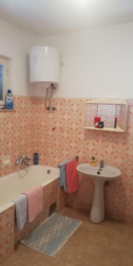 Apartments&Rooms Miro Sea View - Near Beach Sumartin Zewnętrze zdjęcie