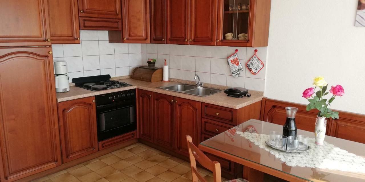 Apartments&Rooms Miro Sea View - Near Beach Sumartin Zewnętrze zdjęcie